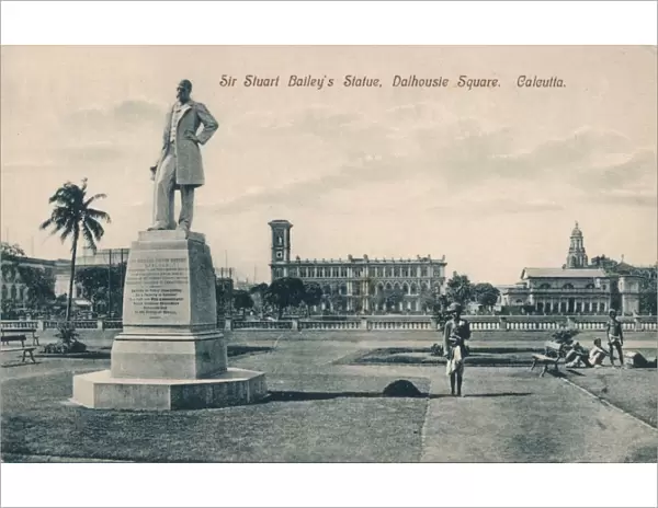 Sir Stuart (Steuart) Baileys Statue, Dalhousie Square, Calcutta, c1910