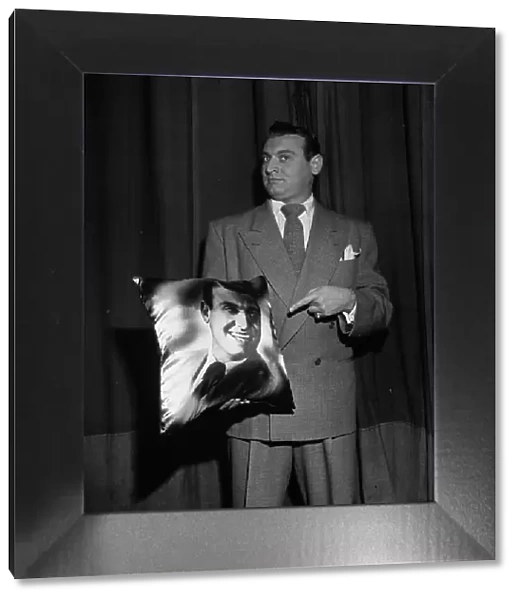 Portrait of Frankie Laine, New York, N.Y. 1946. Creator: William Paul Gottlieb