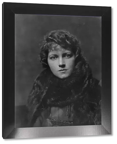 Bay, J.H. Mrs. portrait photograph, 1917 Sept. 8. Creator: Arnold Genthe