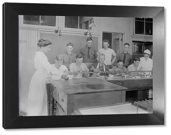 Cooking, Pratt Institute, Miss Hanks [i.e. Hanko] & Miss Kierstead, 26 Aug 1917. Creator: Bain News Service. Cooking, Pratt Institute, Miss Hanks [i.e. Hanko] & Miss Kierstead, 26 Aug 1917. Creator: Bain News Service