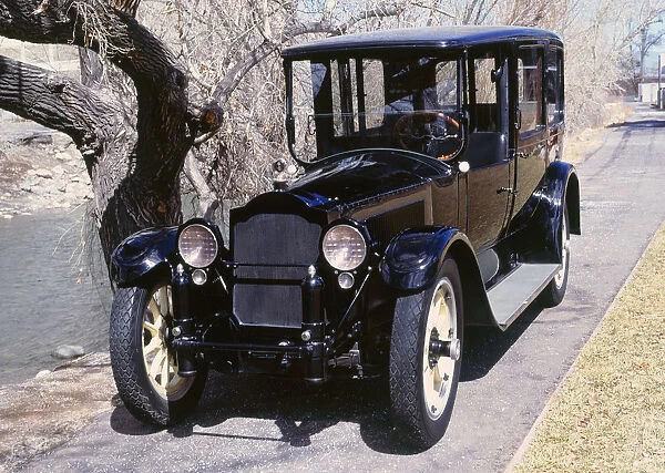 1920 Packard twin 6 3-35. Creator: Unknown