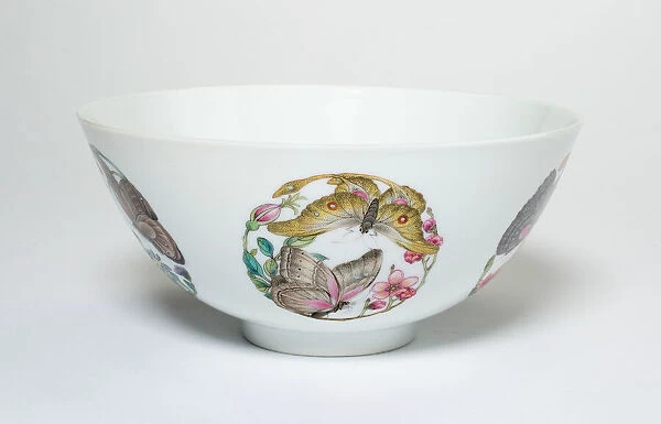 Bowl with Medallionsof Butterflies, Peonies, Chrysanthemums, Peaches