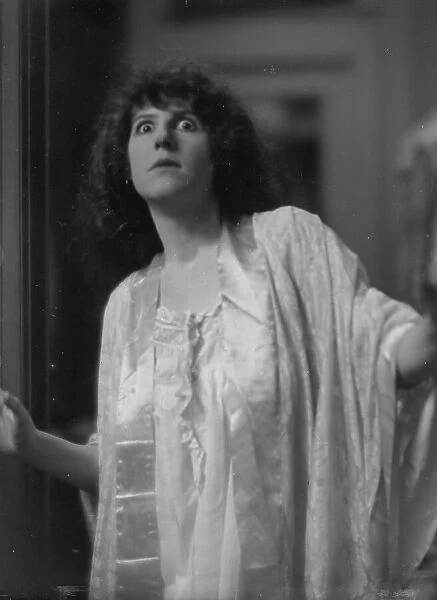 Dagma, Thyra, Miss, portrait photograph, 1914 May 5. Creator: Arnold Genthe