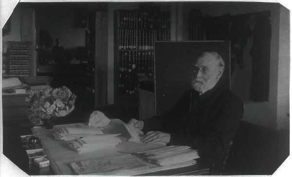 Dr John Scott; Mrs Harrison's father, aged 89, at work in the Pension Office, for APA. Nov 16, 1888 Creator: Frances Benjamin Johnston