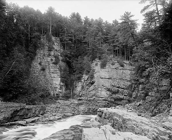 The Elbow, Ausable Chasm, between 1900 and 1910. Creator: Unknown