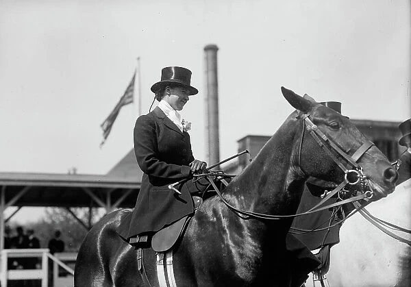 Elkins, Katharine; Mrs. William F. Hitt - Horse Show, 1912. Creator: Harris & Ewing. Elkins, Katharine; Mrs. William F. Hitt - Horse Show, 1912. Creator: Harris & Ewing