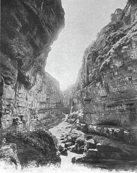 'Entrée des Gorges du Rhumel; Afrique du nord, 1914. Creator: Unknown