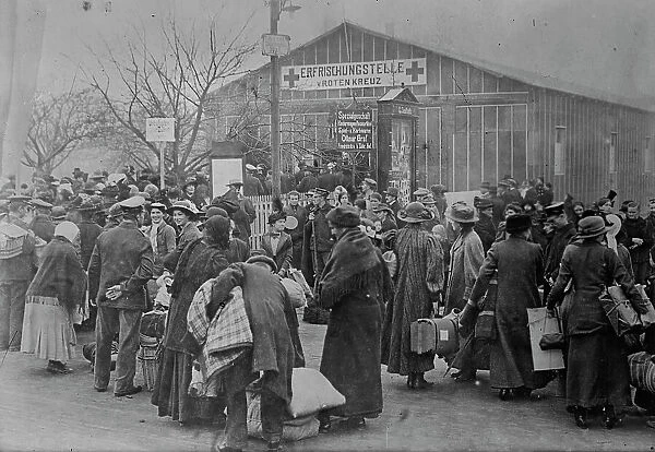 Exchanging French - English prisoners, Singen, Switz., between c1915 and c1920. Creator: Bain News Service