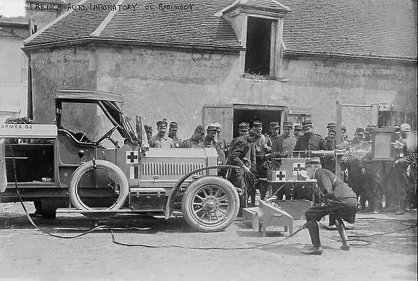 French Auto Laboratory of Radiology, 31 Oct 1914. Creator: Bain News Service