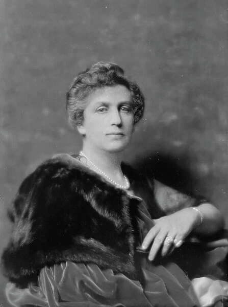 Goldman, Henry, Mrs. portrait photograph, 1917 May 19. Creator: Arnold Genthe