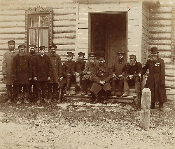 Group of peasants from Korobovo, 1910. Creator: Sergey Mikhaylovich Prokudin-Gorsky