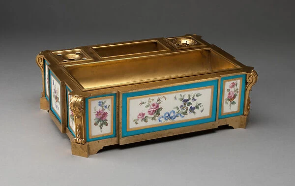 Inkstand, Sevres, Late 18th  /  Early 19th century. Creator