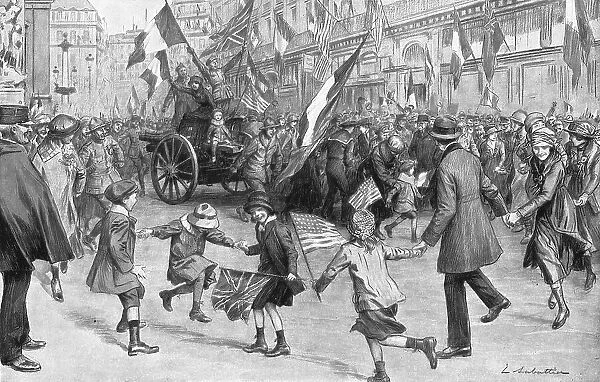 La joie de Paris; Des canons de campagne allemands, qui avaient ete reunis place de la... 1918. Creator: Louis Remy Sabattier