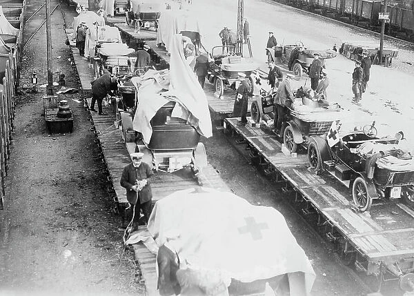 Loading German Red Cross supplies, between 1914 and c1915. Creator: Bain News Service