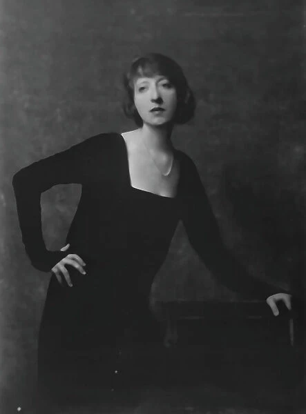 Mrs. Falk, portrait photograph, 1917 Nov. 28. Creator: Arnold Genthe