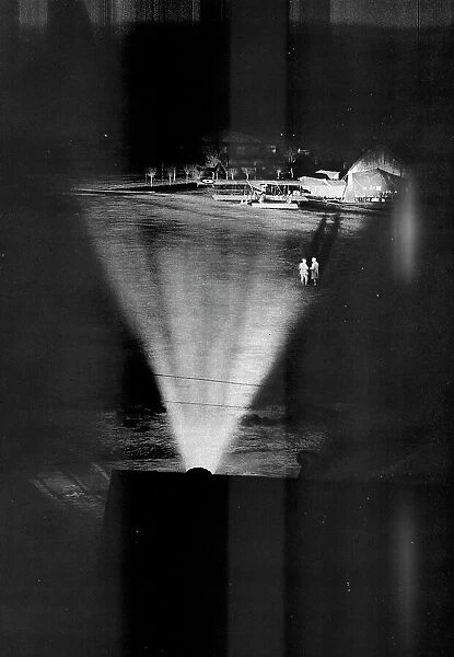 Nocturne; preparatifs de depart pour un bombardement de nuit, 1916. Creator: Unknown