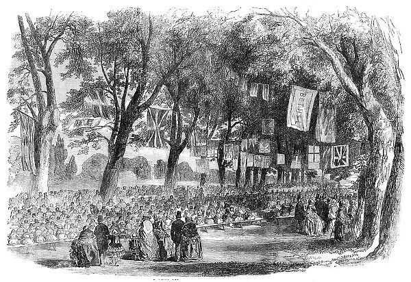The Peace Commemoration at Lynn - School Children's Festival, in the Public Walks, 1856. Creator: Unknown