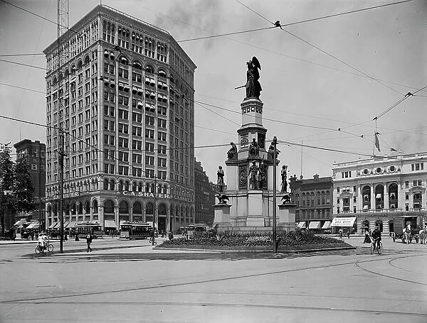 Soldiers [and Sailors'] Monument, Detroit, between 1880 and 1899. Creator: Unknown