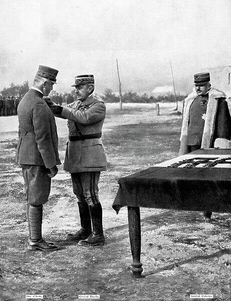 Sur le Front Italien; Visitant le front italien, le 4 fevrier 1917, le general Nivelle decore... 1 Creator: Unknown