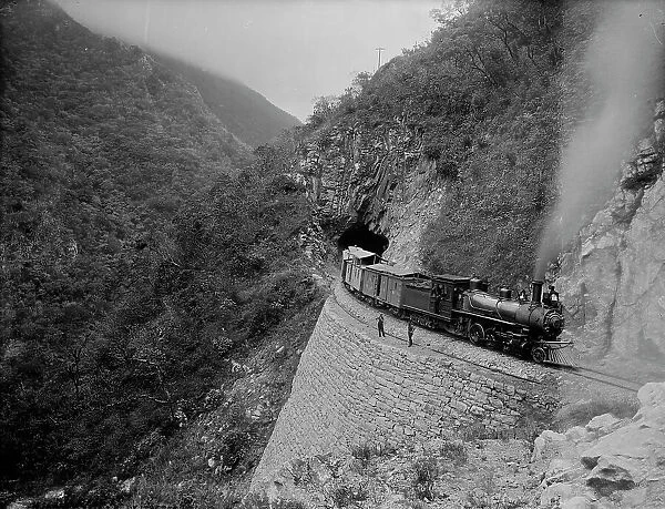 Tunnel 5, Temasopa [sic] Canon, Mexico, between 1880 and 1897. Creator: William H. Jackson