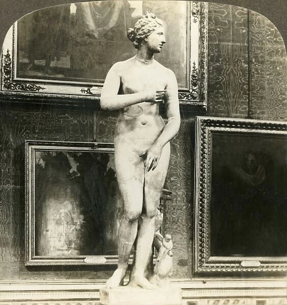 Venus de Medici in the Uffizi Palace, Florence, Italy, c1909. Creator: Unknown