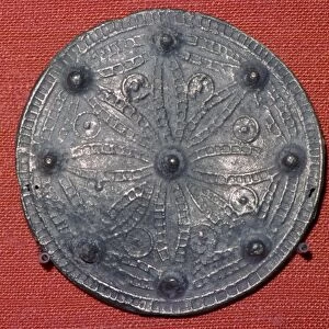 Cast lead-alloy disc brooch
