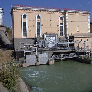 Hydroelectric power station near Tashkent