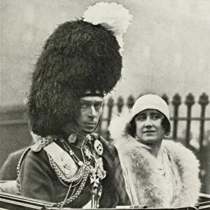 His Majesty in Highland Dress Arriving at St. Giless Cathedral, Edinburgh, 1929, 1937