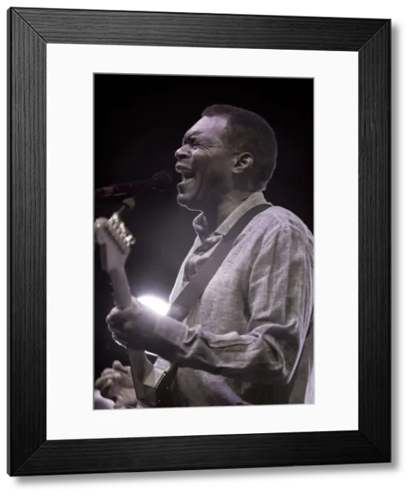 Framed Print : Robert Cray, 2017. Artist: Alan John Ainsworth Framed Print : Robert Cray, 2017. Artist: Alan John Ainsworth