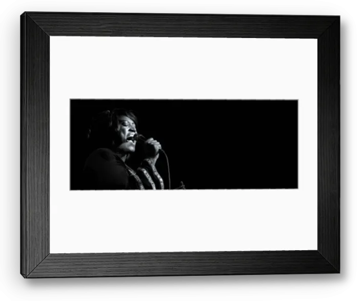 Framed Print : Mica Paris, 2017. Artist: Alan John Ainsworth Framed Print : Mica Paris, 2017. Artist: Alan John Ainsworth