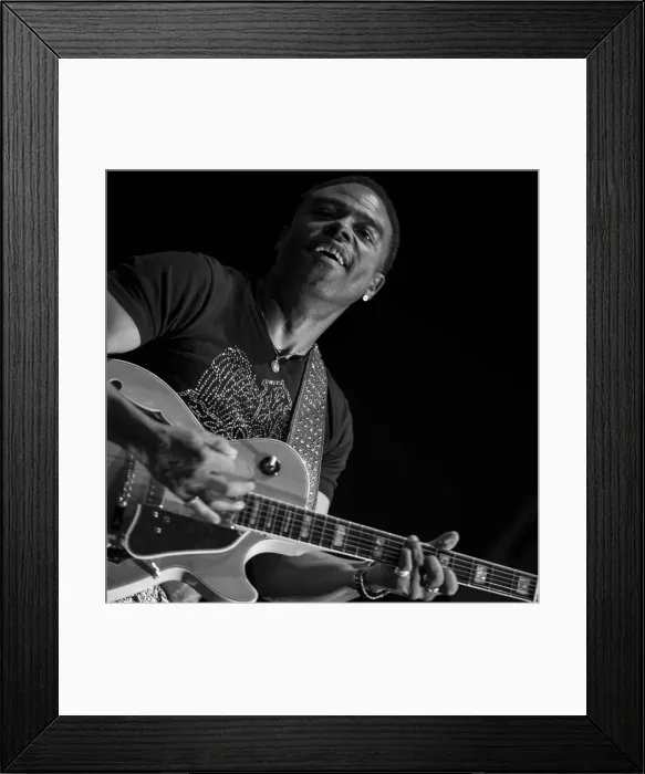 Framed Print : Norman Brown, 2010. Artist: Alan John Ainsworth Framed Print : Norman Brown, 2010. Artist: Alan John Ainsworth