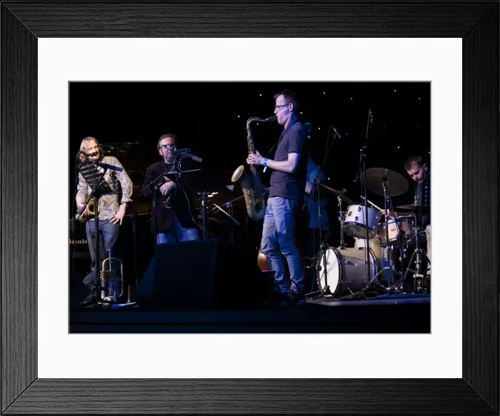 Framed Print : Martin Shaw and Matt Wates, 2012. Artist: Alan John Ainsworth Framed Print : Martin Shaw and Matt Wates, 2012. Artist: Alan John Ainsworth