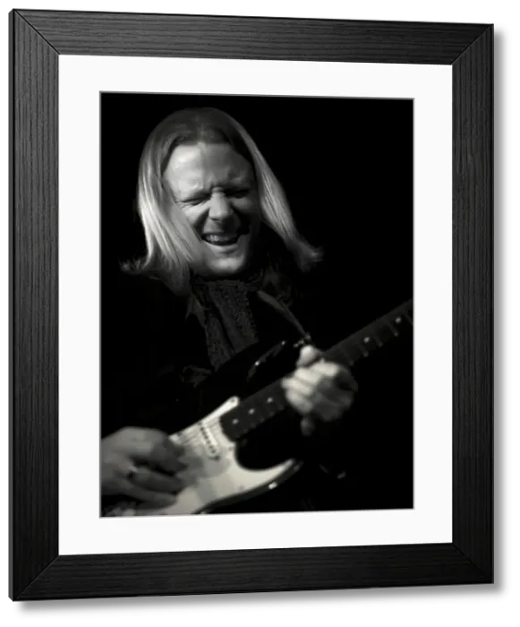 Framed Print : Matt Scofield, 2013. Artist: Alan John Ainsworth Framed Print : Matt Scofield, 2013. Artist: Alan John Ainsworth