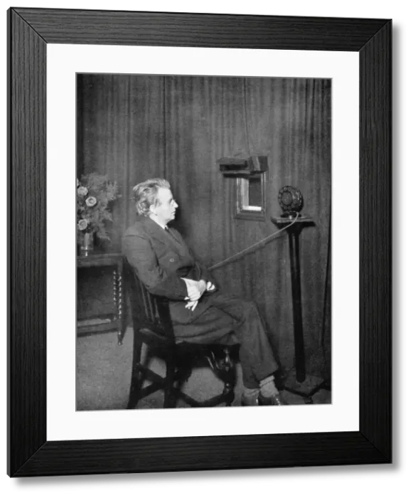 Framed Print : John Logie Baird (1888-1946), Scottish electrical engineer and pioneer of television, 1920s Framed Print : John Logie Baird (1888-1946), Scottish electrical engineer and pioneer of television, 1920s