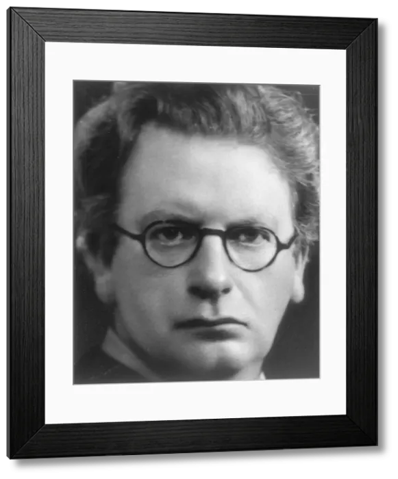 Framed Print : John Logie Baird (1888-1946), Scottish electrical engineer and pioneer of television, 1920s Framed Print : John Logie Baird (1888-1946), Scottish electrical engineer and pioneer of television, 1920s