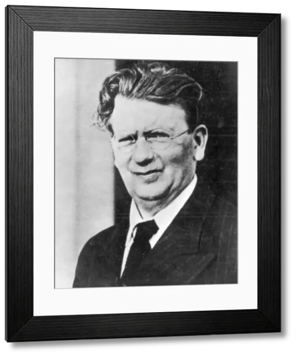 Framed Print : John Logie Baird (1888-1946), Scottish electrical engineer and pioneer of television Framed Print : John Logie Baird (1888-1946), Scottish electrical engineer and pioneer of television