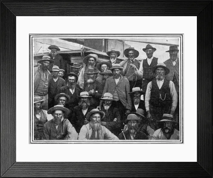 Framed Print : Some of Cronjes Boer officers after Paardeberg, 2nd Boer War, 1900 Framed Print : Some of Cronjes Boer officers after Paardeberg, 2nd Boer War, 1900
