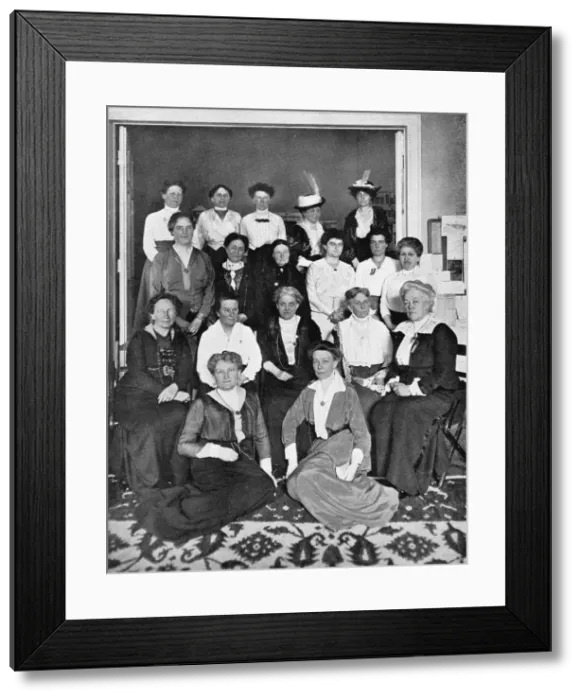 Framed Print : International Woman Suffrage Alliance, 1914 Framed Print : International Woman Suffrage Alliance, 1914