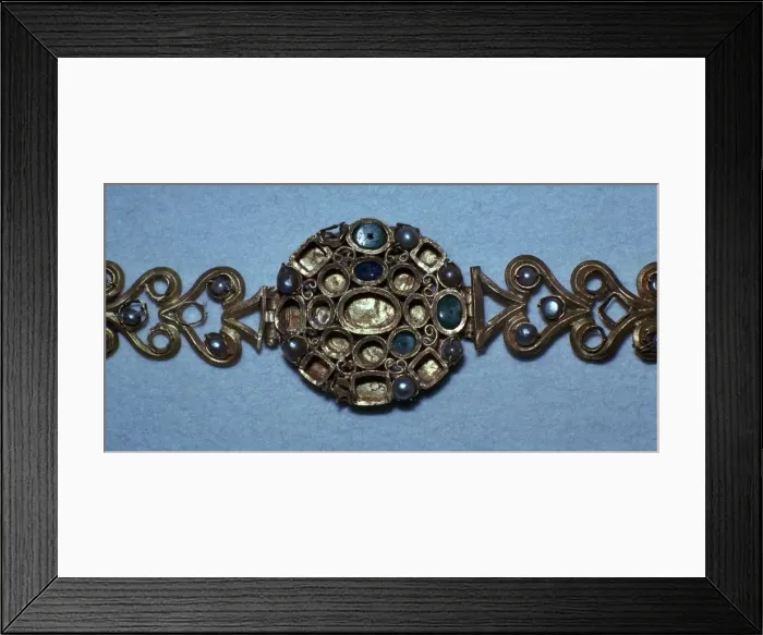 Framed Print : Gold jewelled Roman bracelet Framed Print : Gold jewelled Roman bracelet