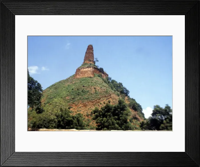 Framed Print : Stupa, Buddhist shrine, Abeygyriya, Sri Lanka Framed Print : Stupa, Buddhist shrine, Abeygyriya, Sri Lanka