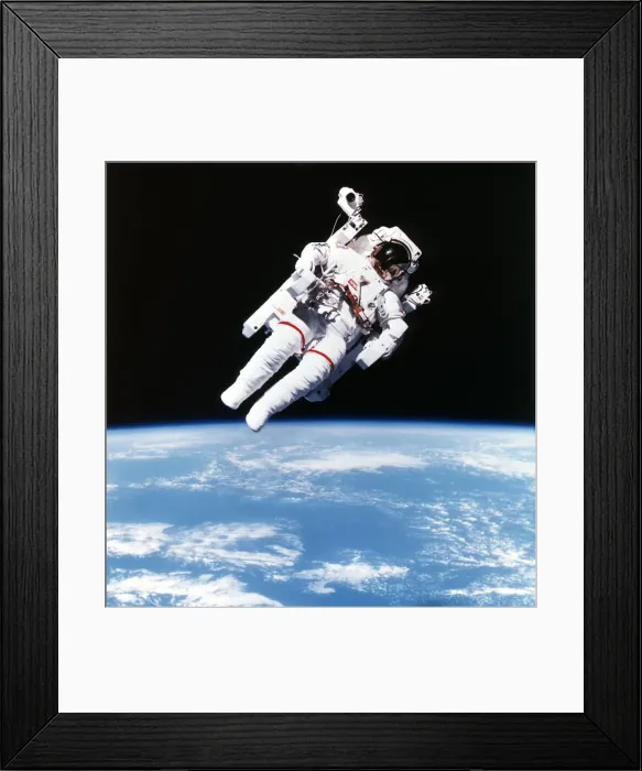 Framed Print : US Astronaut Bruce McCandless spacewalking, 1984 Framed Print : US Astronaut Bruce McCandless spacewalking, 1984
