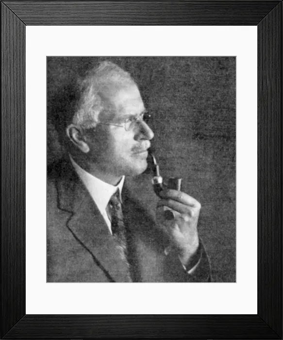 Framed Print : Carl Gustav Jung (1875-1961), Swiss psychoanalyst Framed Print : Carl Gustav Jung (1875-1961), Swiss psychoanalyst