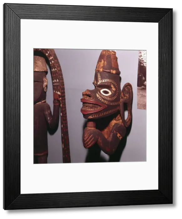 Framed Print : Wooden Figure from Bow of War Canoe to ward of evil spirits (Solomon Islands). Horniman Museum - New Framed Print : Wooden Figure from Bow of War Canoe to ward of evil spirits (Solomon Islands). Horniman Museum - New