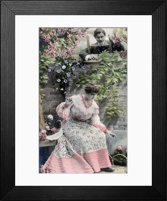 Framed Print : Vintage French postcard, c1900 Framed Print : Vintage French postcard, c1900
