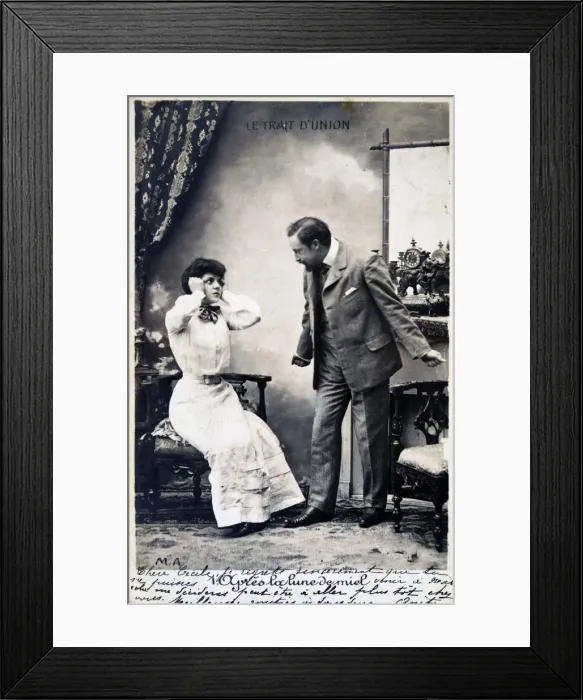 Framed Print : Vintage French postcard, c1900 Framed Print : Vintage French postcard, c1900