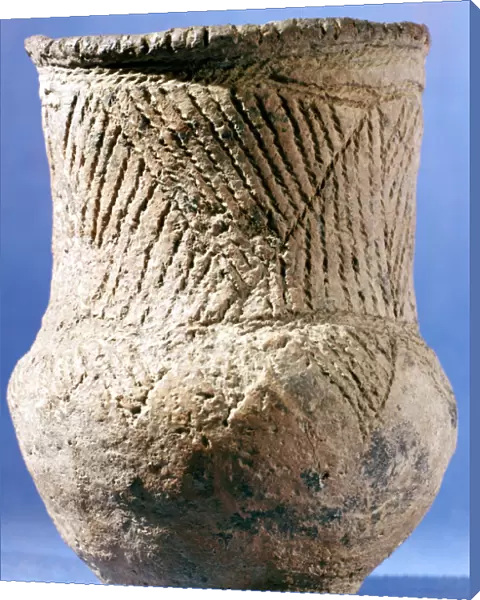 Late Neolithic  /  early Bronze Age ceramic beaker, European, c4000 BC