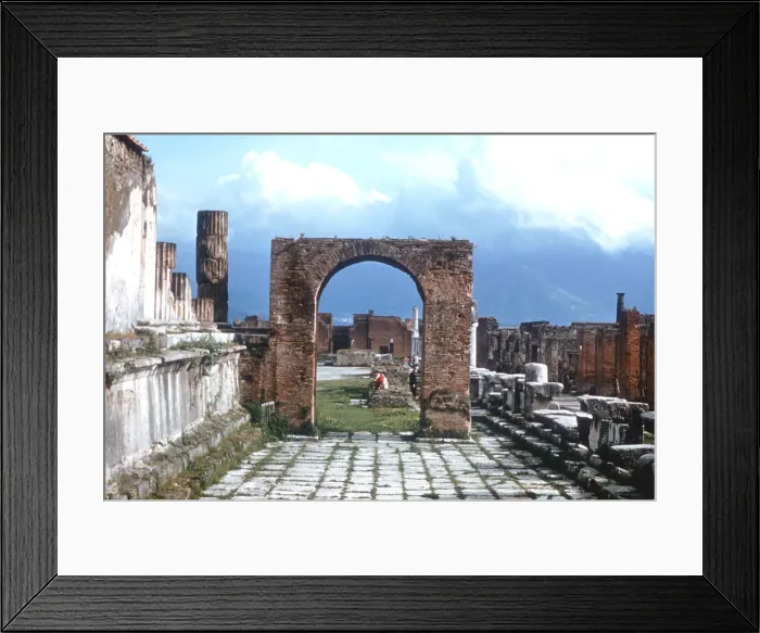Framed Print : Arch and walkway, Pompeii, Ancient Rome, 1st century AD