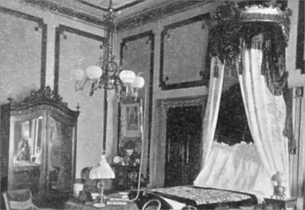 President William McKinleys state bedroom at the White House, 1901