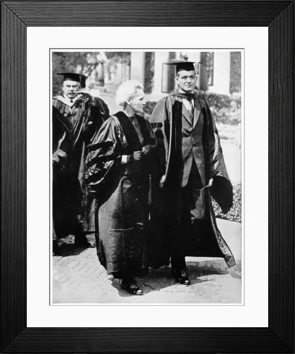 Framed Print : Marie Curie, Polish-born French physicist in 1921 Framed Print : Marie Curie, Polish-born French physicist in 1921