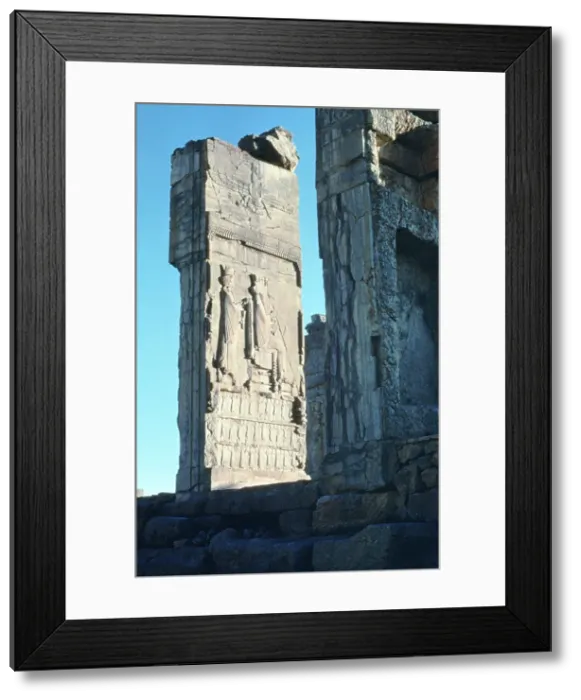 Framed Print : Stone relief from the doorway to the Hall of 100 Columns, Persepolis, South Iran, c500 BC Framed Print : Stone relief from the doorway to the Hall of 100 Columns, Persepolis, South Iran, c500 BC